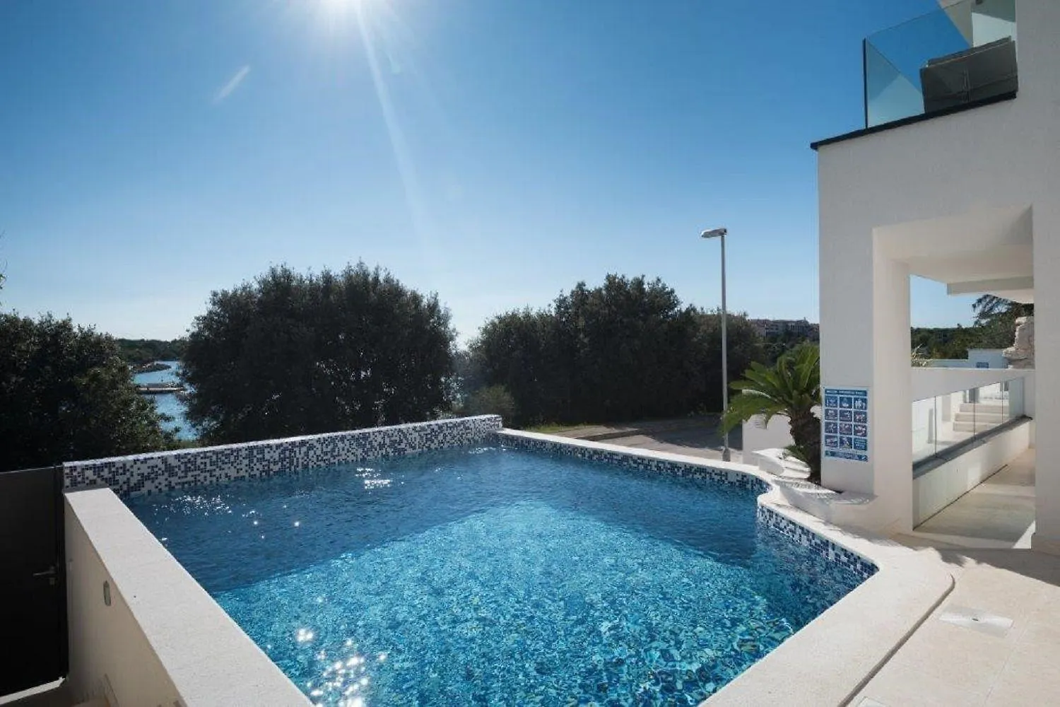 Exklusive Villa Mit Privatem Pool 50 Meter Zum Strand Pjescana Uvala 0*,  Croatia